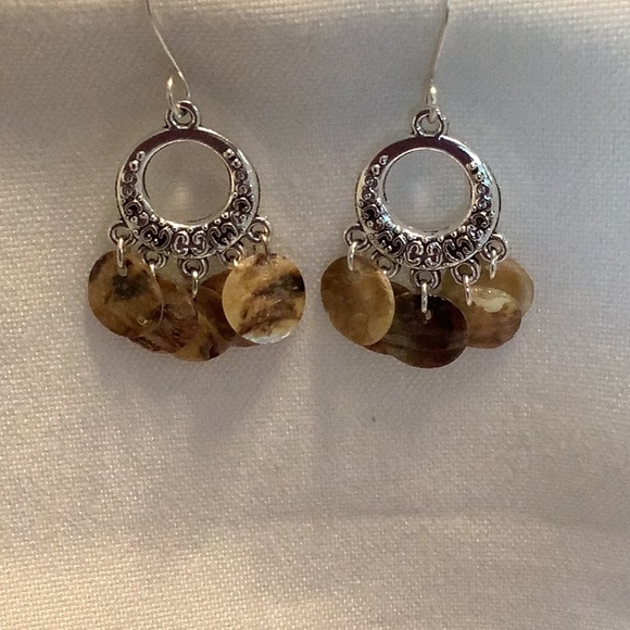Shell Earrings - Picture 3 of 3